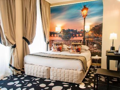 Ile De France Opéra Hotel 3*